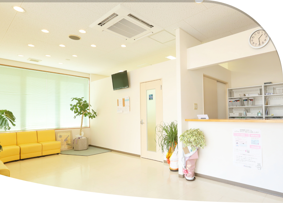 毎日の「食事」を大切に、笑顔につなげる歯科医院。お口の健康を身近なところから支え、食事を楽しむ毎日を、一人ひとりに寄り添います。